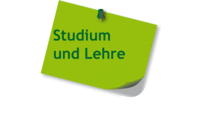 grüner Klebezettel mit Pin und Aufschrift Studium und Lehre