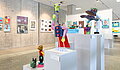 Blick in die Ausstellung in der Studiengalerie mit Werken aus der Jugendkunstschule Backnang
