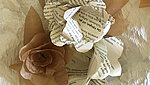 Papierhut von Anna Burger
