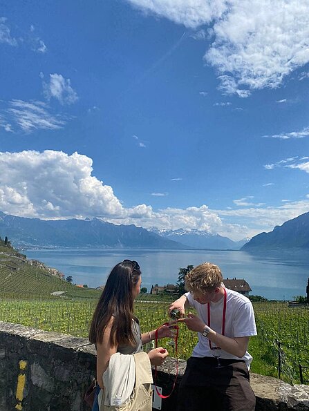 Laura Luft mit dem Bild "Weinwanderung_Lavaux2" (PH Zürich, Schweiz)