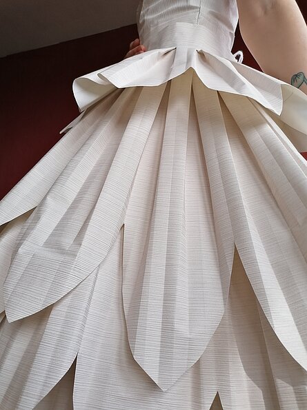 Papierkleid von Aileen Reichardt