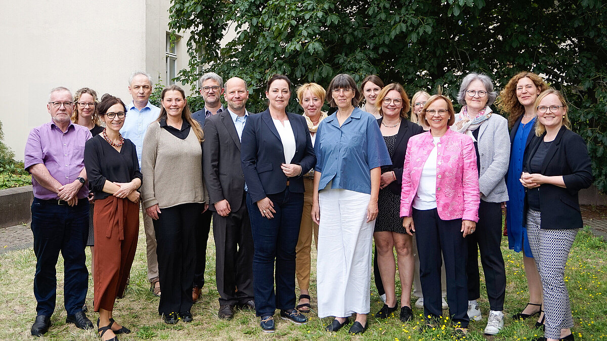 Digitale Bildung und Partizipation älterer Menschen PH Ludwigsburg