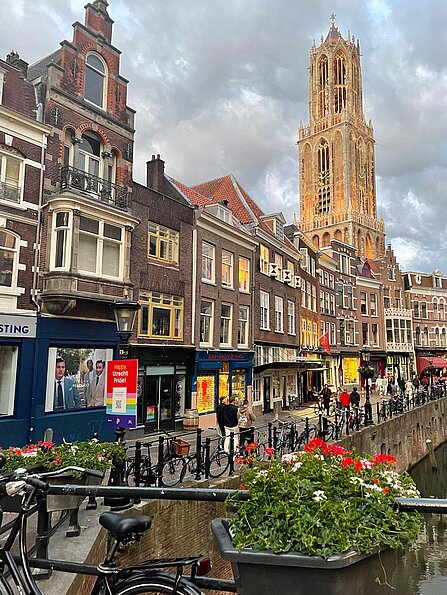 Lea Frank mit dem Bild "Skyline Utrecht" (Marnix, Niederlande)
