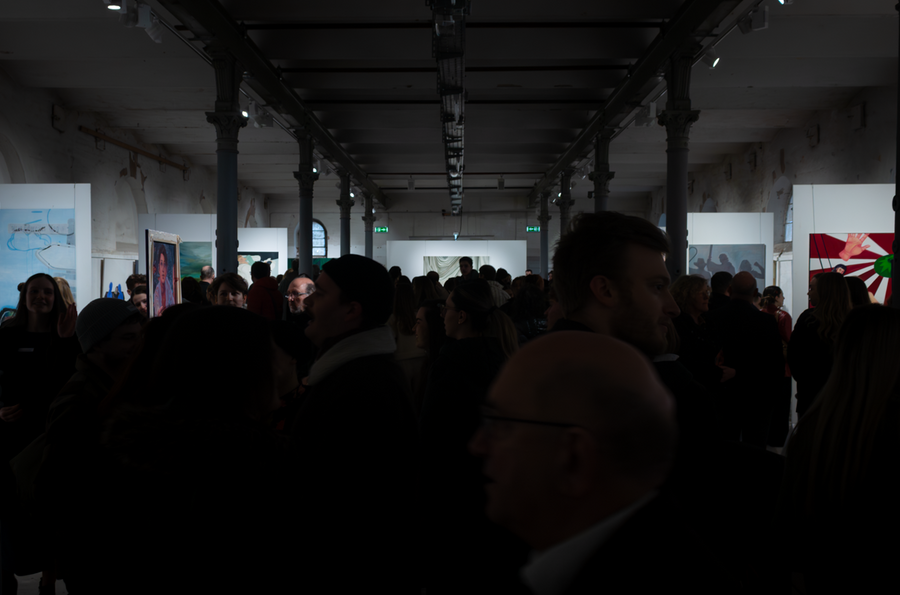 Ausstellungsansicht bei der Vernissage
