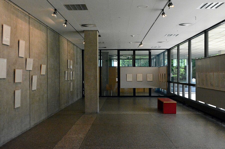 Einblick in die Ausstellung in der Studiengalerie