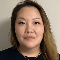 Sina Lee