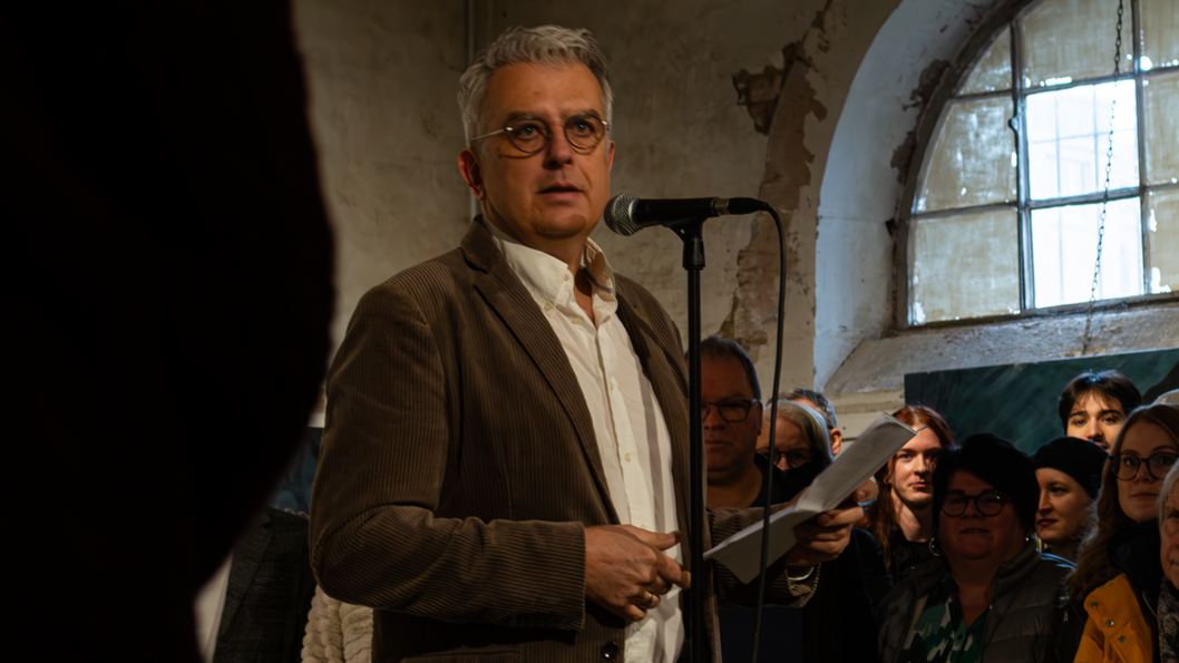 Ausstellungsansicht bei der Vernissage