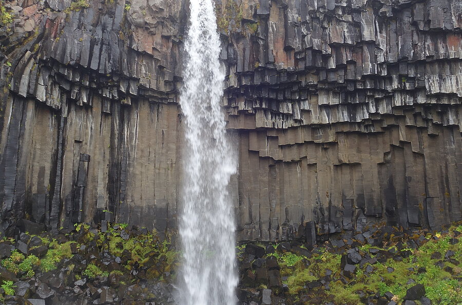 Bild des Svartifoss