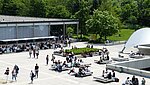 Blick auf die den belegten Campus mit Mensa und einem Teil der Spinne der PH Ludwigsburg.